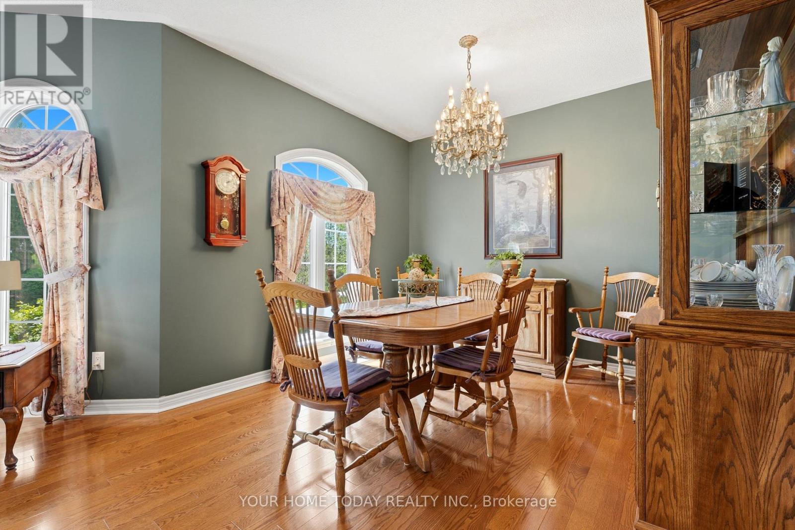 2 Trillium Terrace, Halton Hills, Ontario  L7J 2W8 - Photo 8 - W13208898