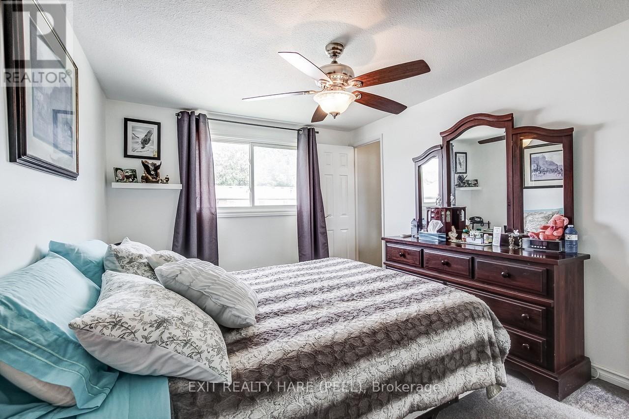 34 Kingham Road, Halton Hills, Ontario  L7J 1S4 - Photo 17 - W13209010