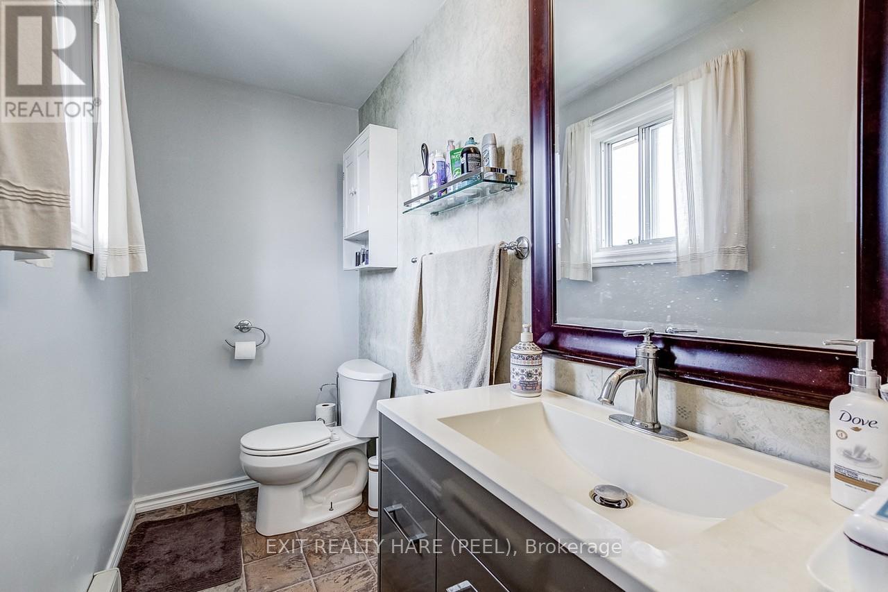 34 Kingham Road, Halton Hills, Ontario  L7J 1S4 - Photo 19 - W13209010