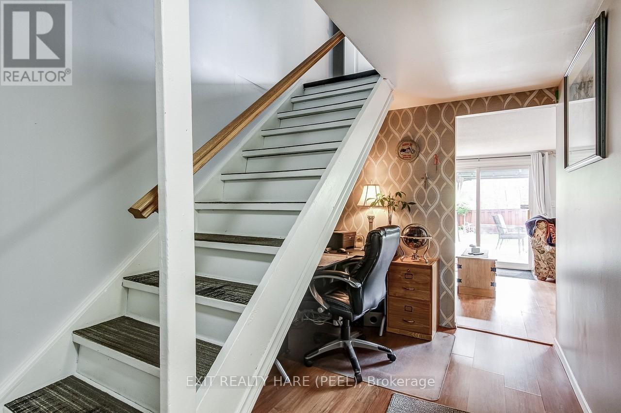 34 Kingham Road, Halton Hills, Ontario  L7J 1S4 - Photo 25 - W13209010