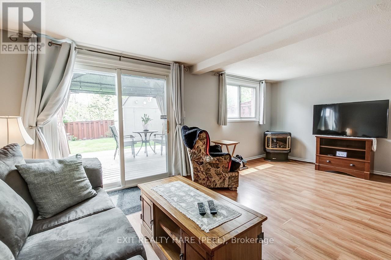 34 Kingham Road, Halton Hills, Ontario  L7J 1S4 - Photo 27 - W13209010