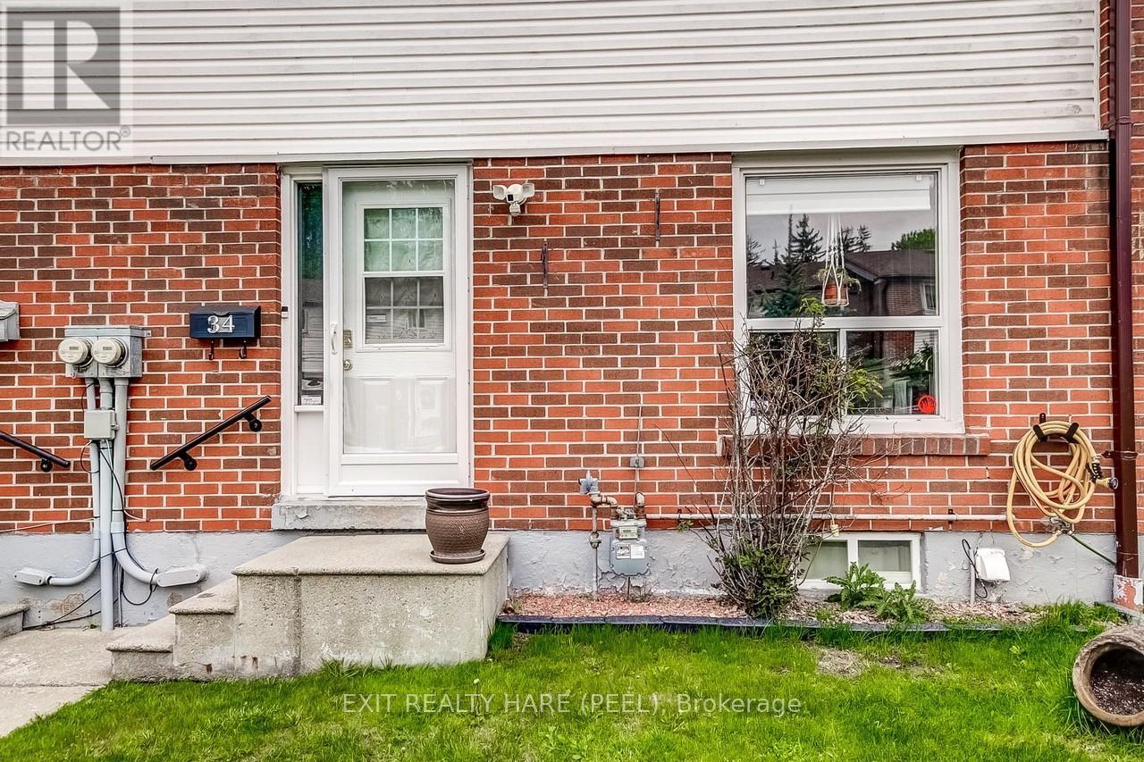 34 Kingham Road, Halton Hills, Ontario  L7J 1S4 - Photo 3 - W13209010