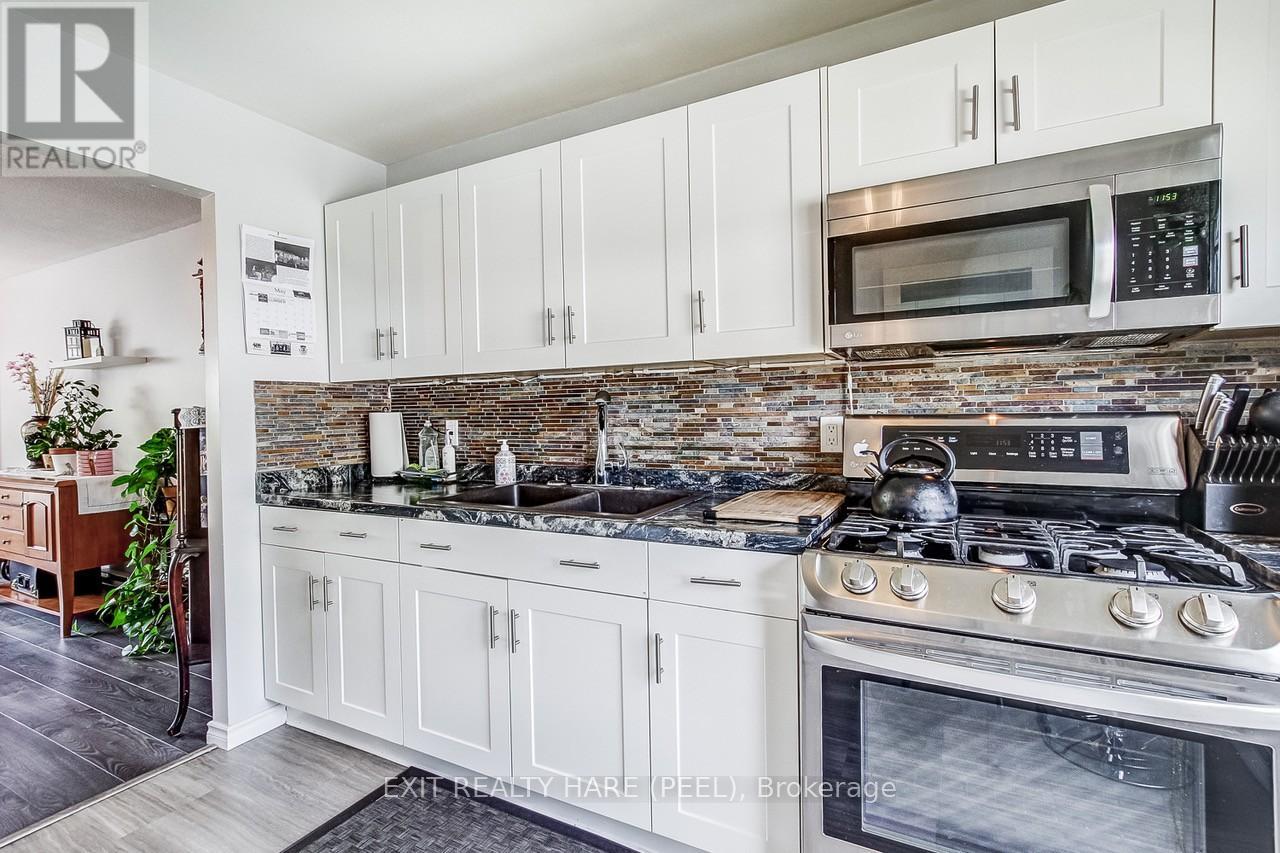 34 Kingham Road, Halton Hills, Ontario  L7J 1S4 - Photo 9 - W13209010