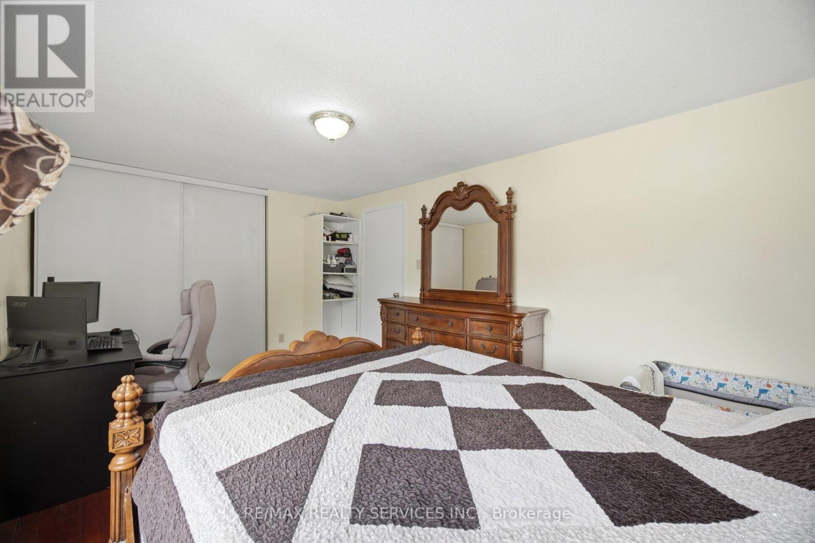 20 Rushmore Crescent, Brampton, Ontario  L6Z 1R2 - Photo 28 - W13209014