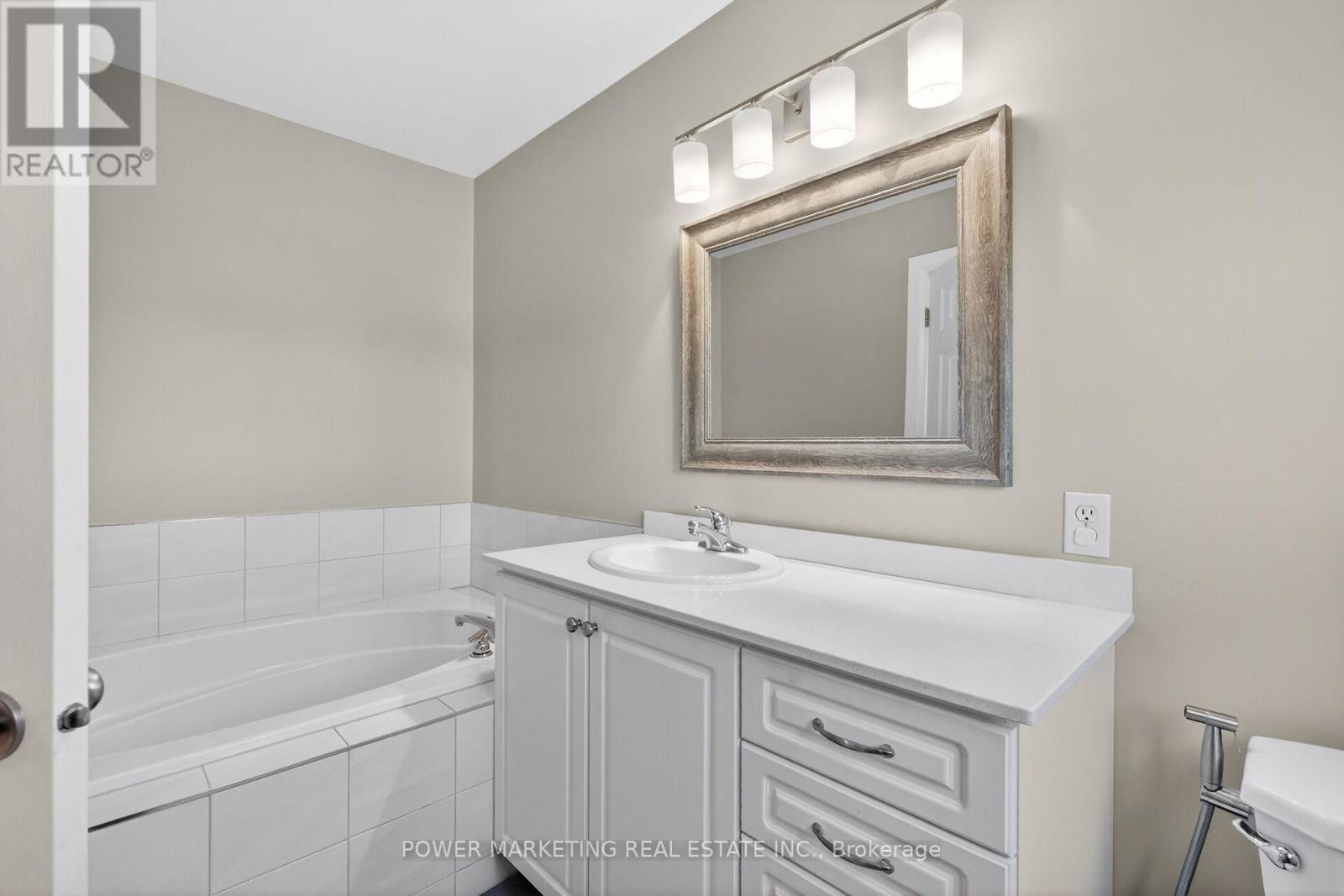 551 Louis Toscano Drive, Ottawa, Ontario  K4A 0A8 - Photo 27 - X13209110