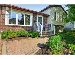 56 DALLAIRE CRESCENT, Ottawa, Ontario
