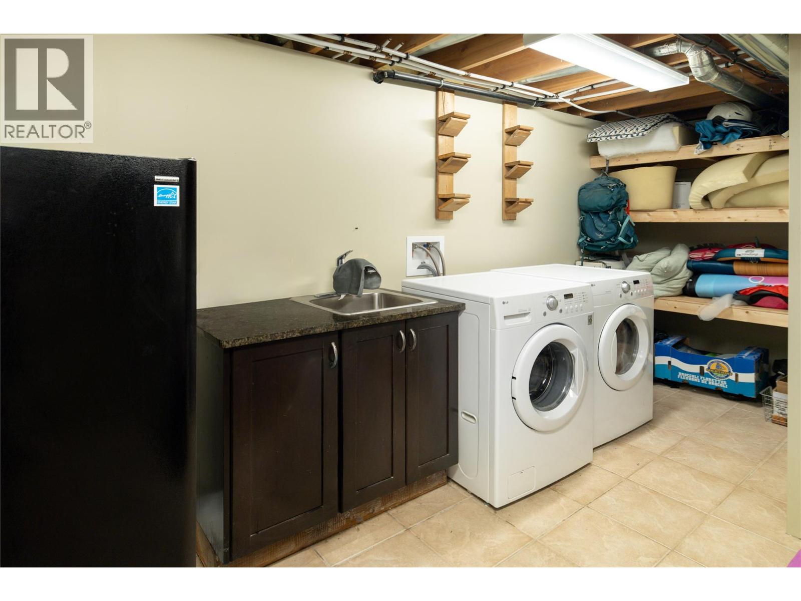 11251 Roberts Road, Kelowna, British Columbia  V4V 1L5 - Photo 23 - 10388207
