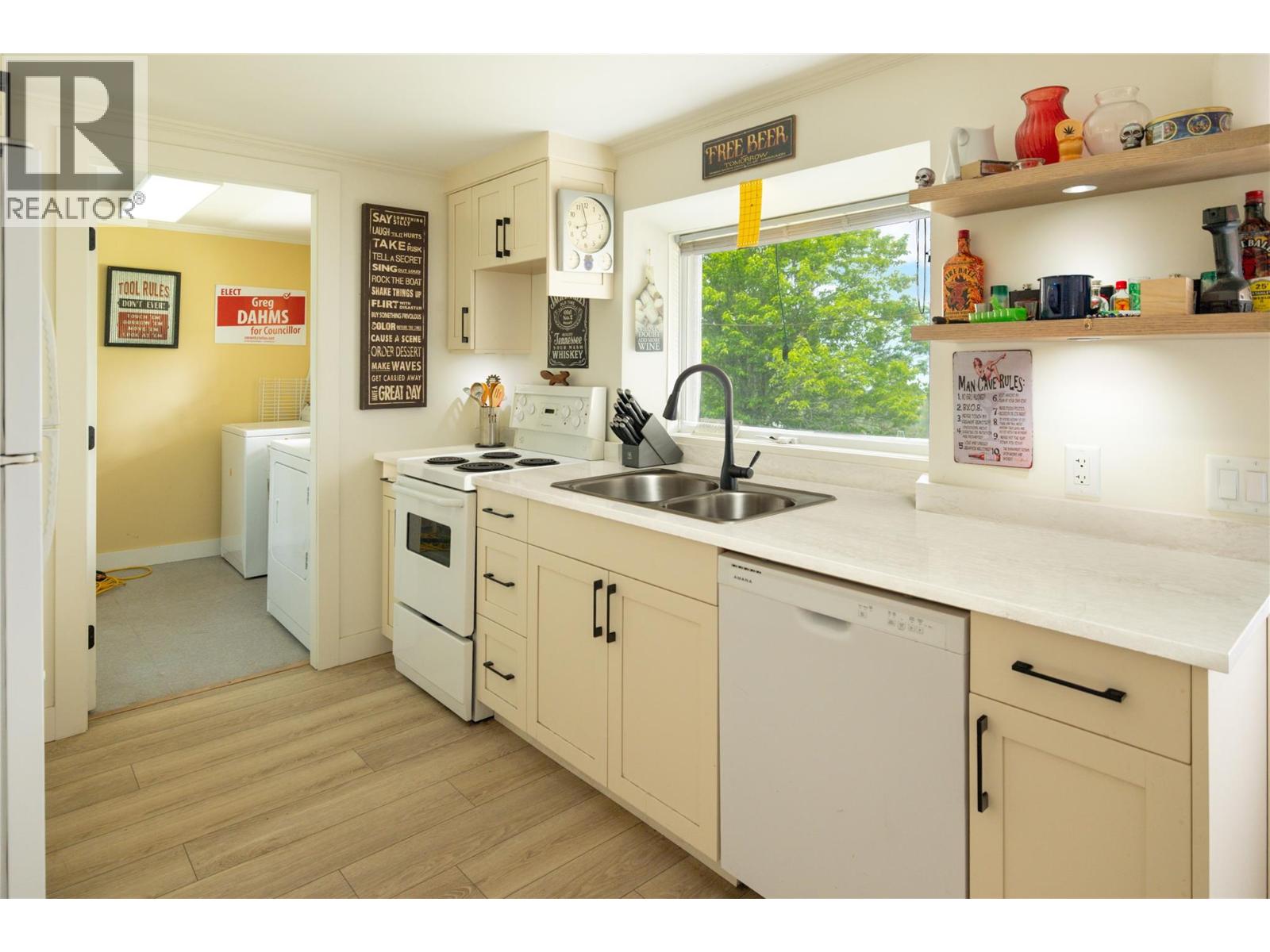 11251 Roberts Road, Kelowna, British Columbia  V4V 1L5 - Photo 28 - 10388207