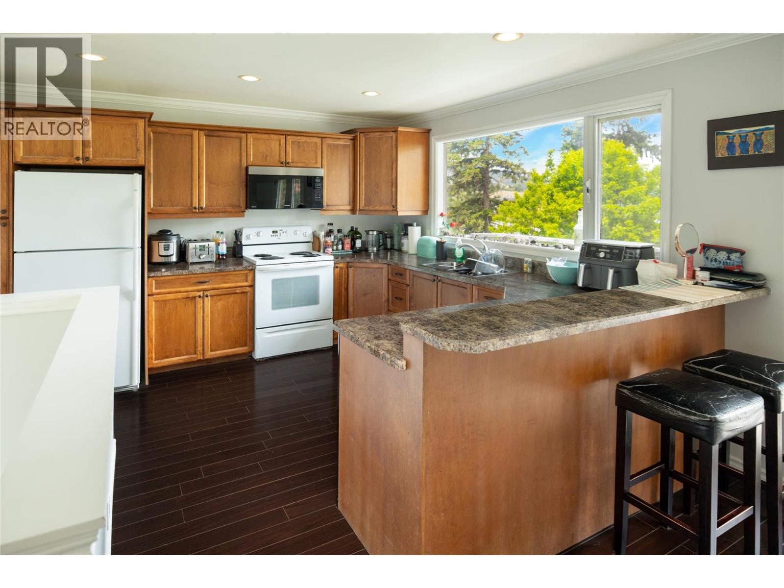 11251 Roberts Road, Kelowna, British Columbia  V4V 1L5 - Photo 6 - 10388207