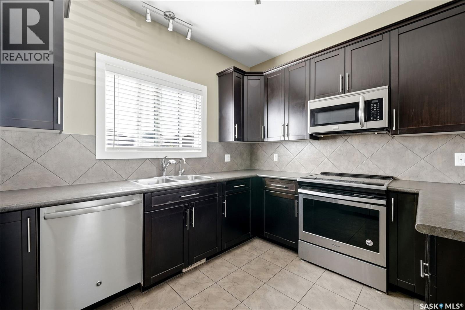 3354 Green Moss Lane, Regina, Saskatchewan  S4V 1P2 - Photo 8 - SK037435