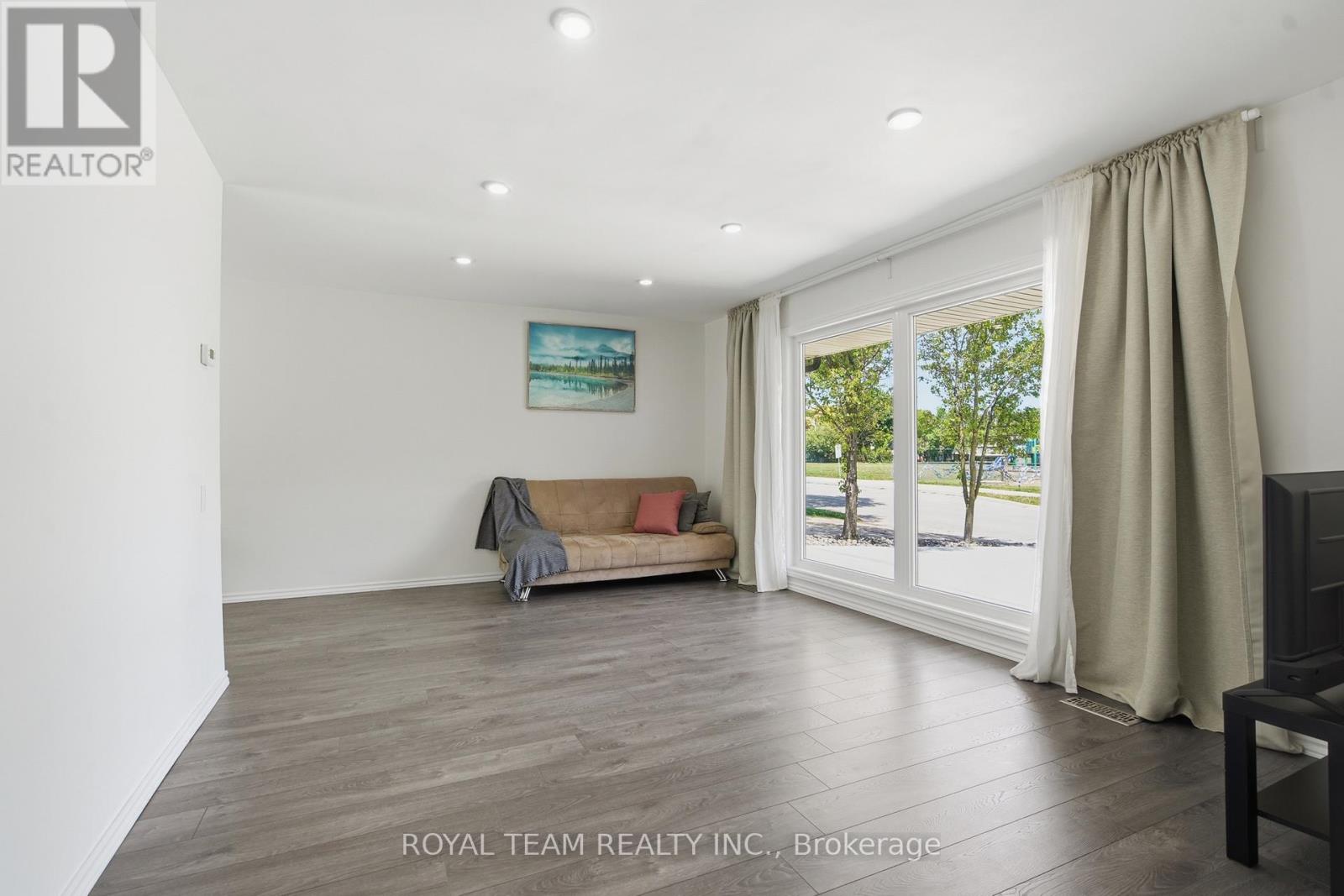 653 Steeplechase Drive, London South, Ontario  N6J 3P3 - Photo 7 - X13208918