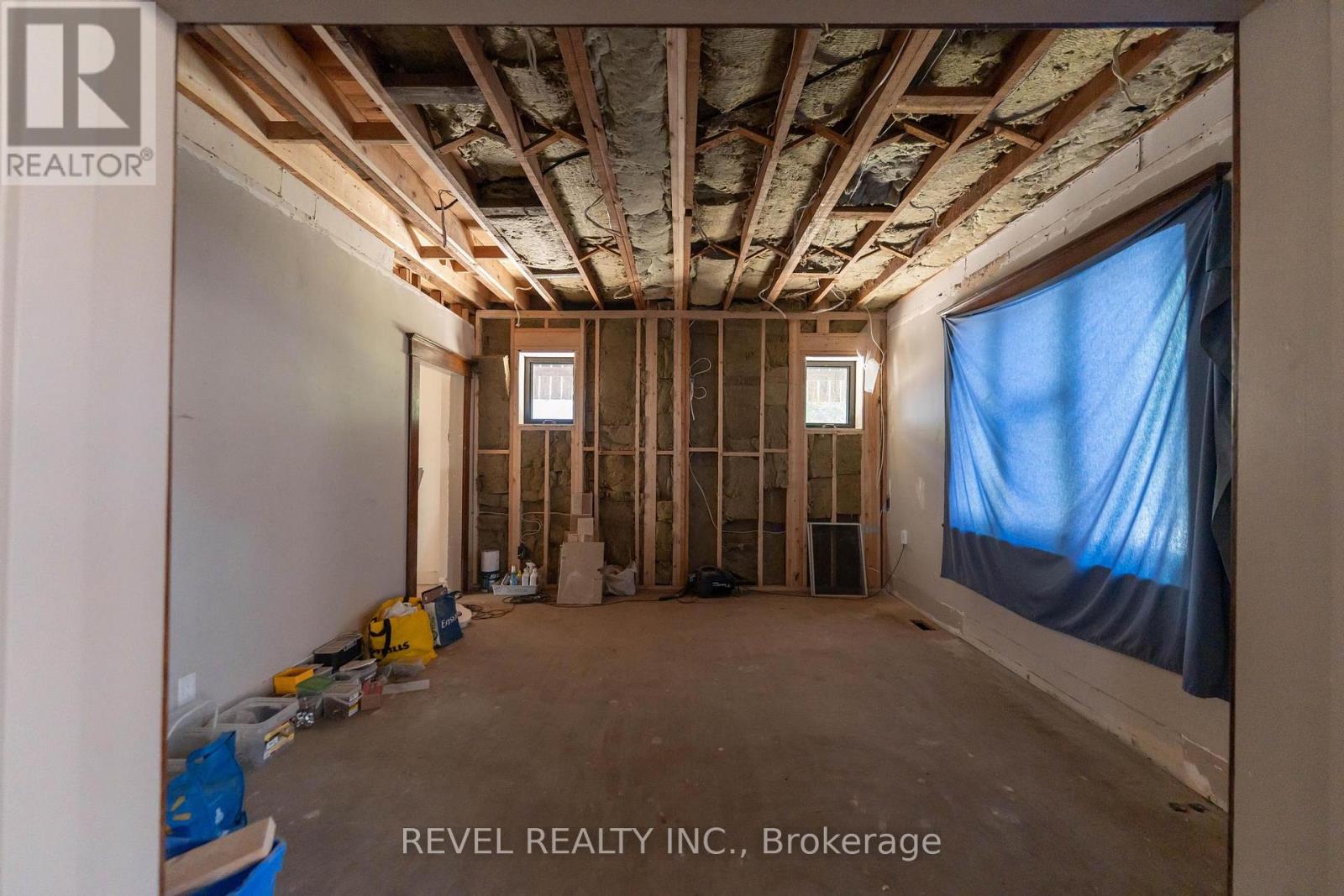 822 Main Street E, Hamilton, Ontario  L8M 1L6 - Photo 11 - X13209002
