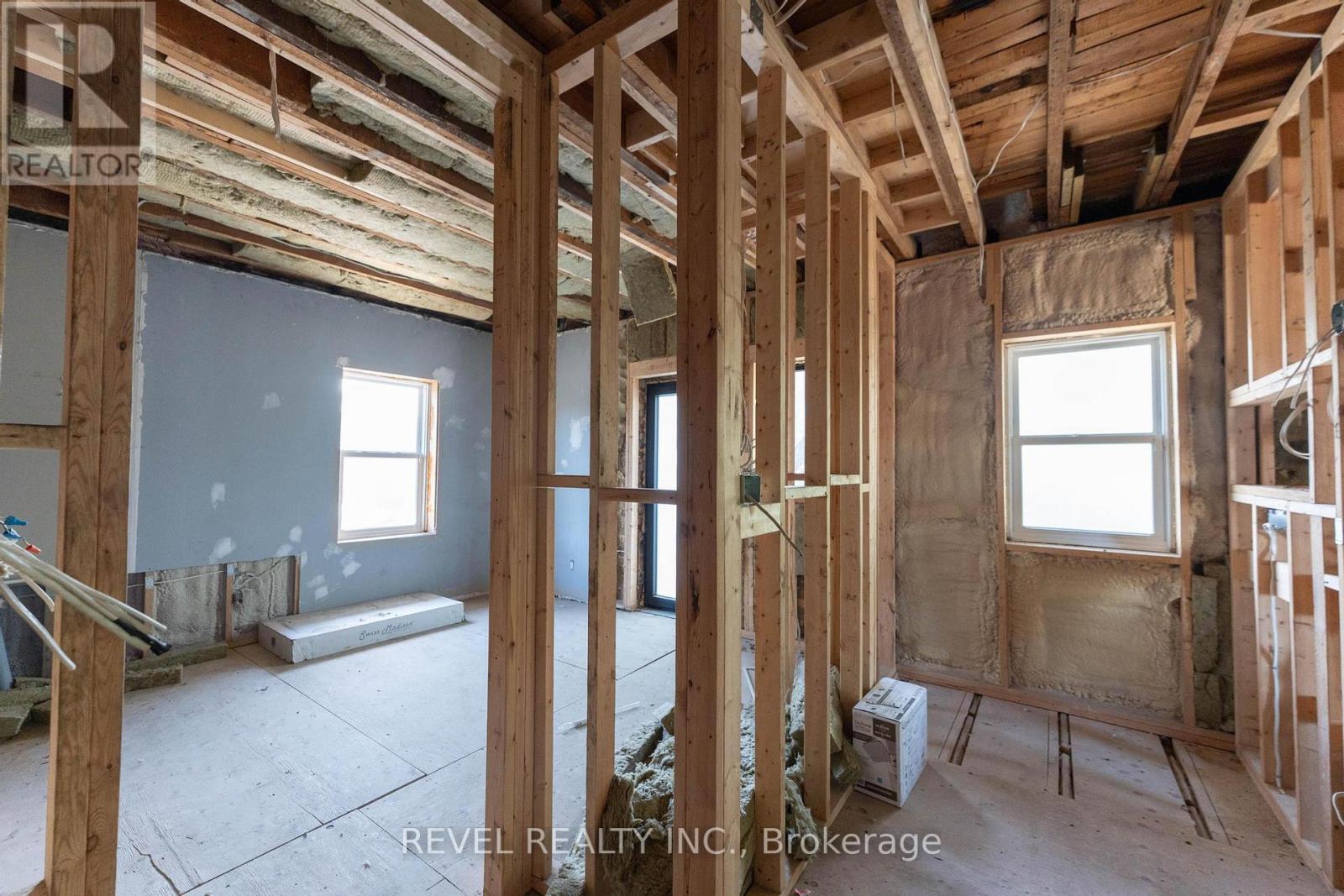 822 Main Street E, Hamilton, Ontario  L8M 1L6 - Photo 17 - X13209002