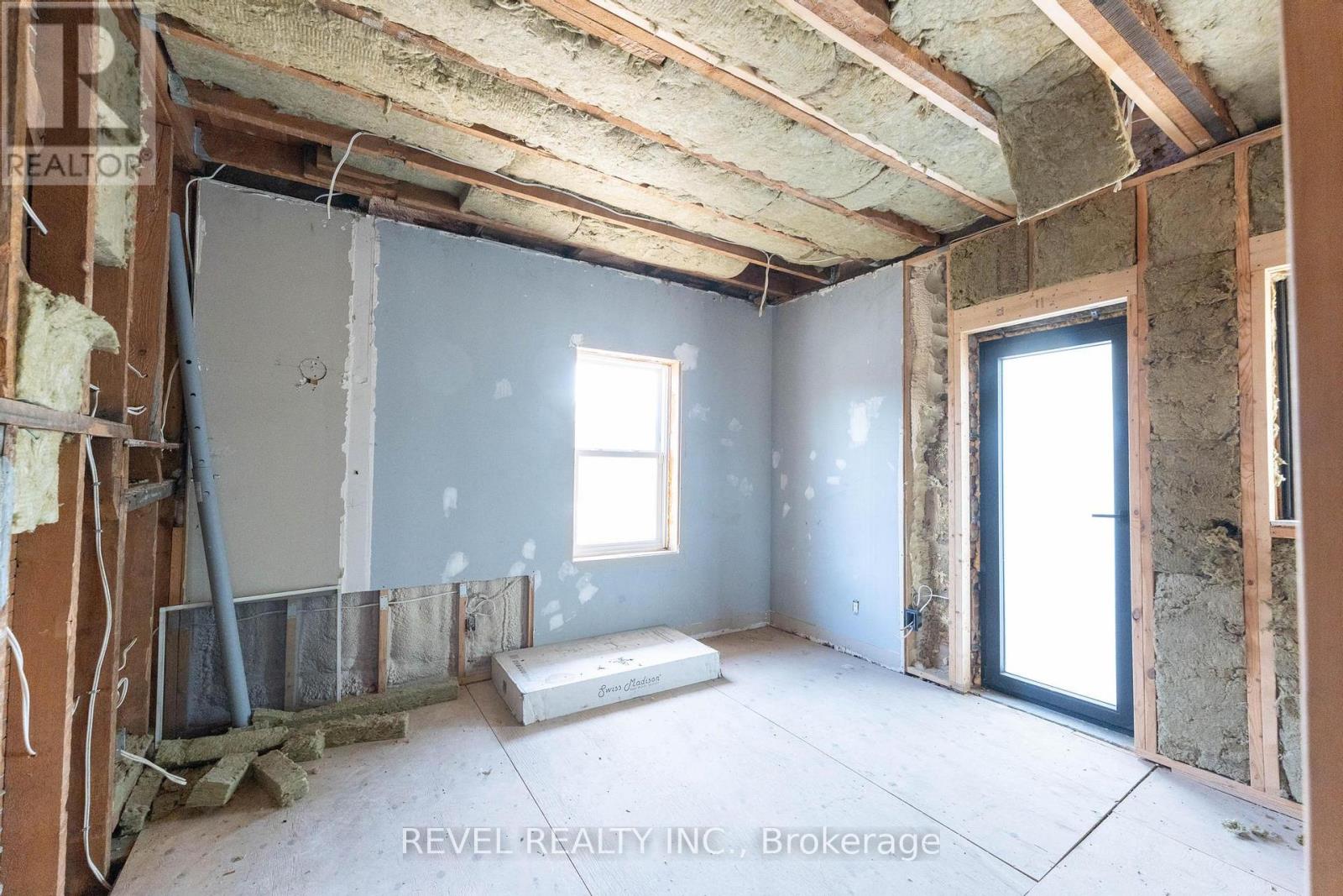 822 Main Street E, Hamilton, Ontario  L8M 1L6 - Photo 26 - X13209002
