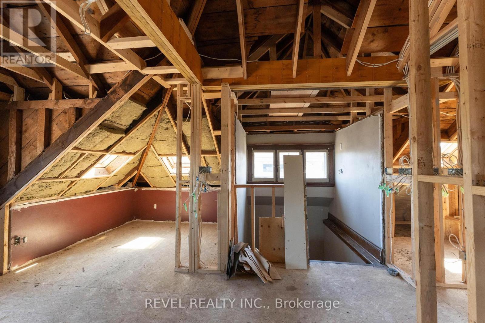 822 Main Street E, Hamilton, Ontario  L8M 1L6 - Photo 32 - X13209002