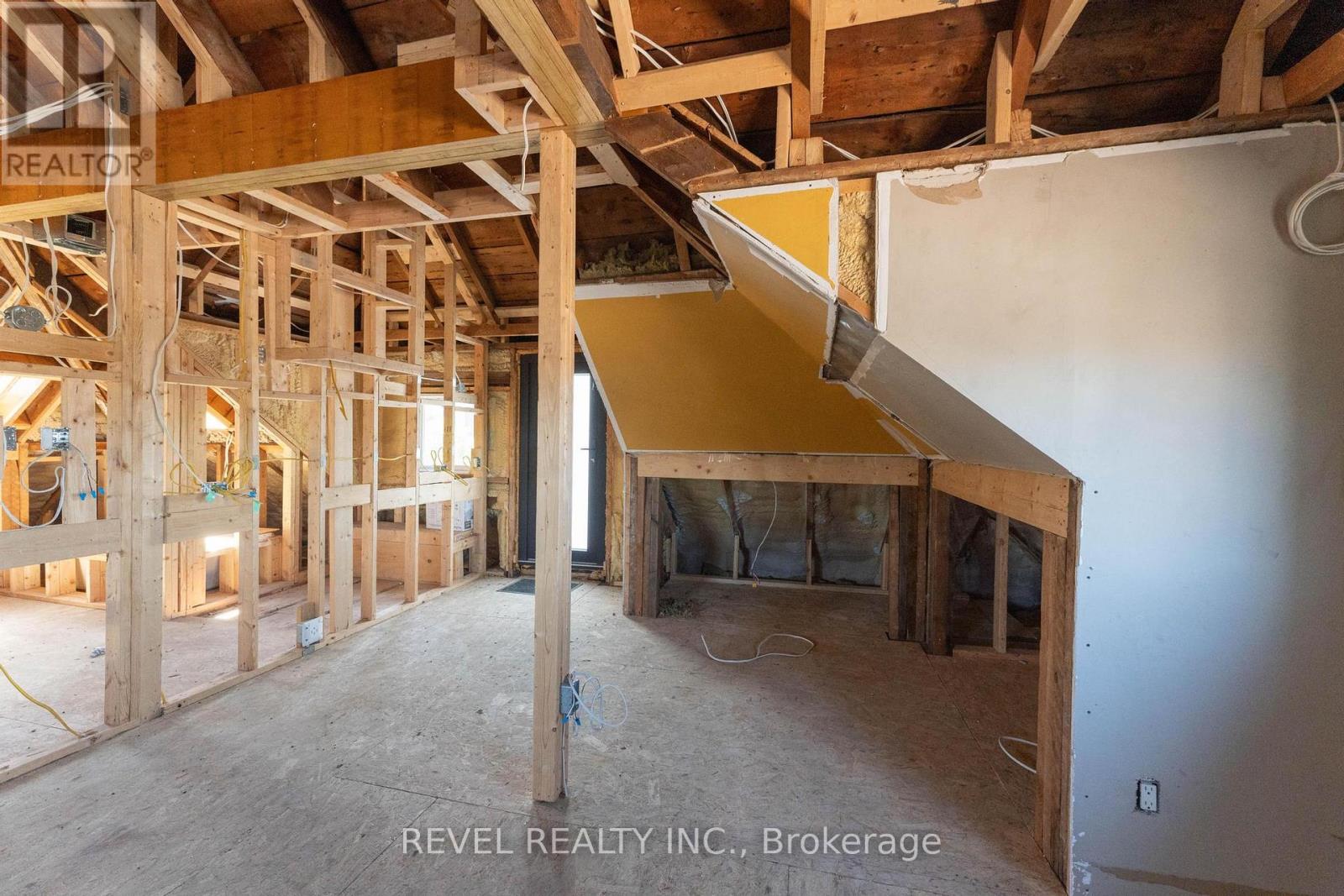 822 Main Street E, Hamilton, Ontario  L8M 1L6 - Photo 36 - X13209002