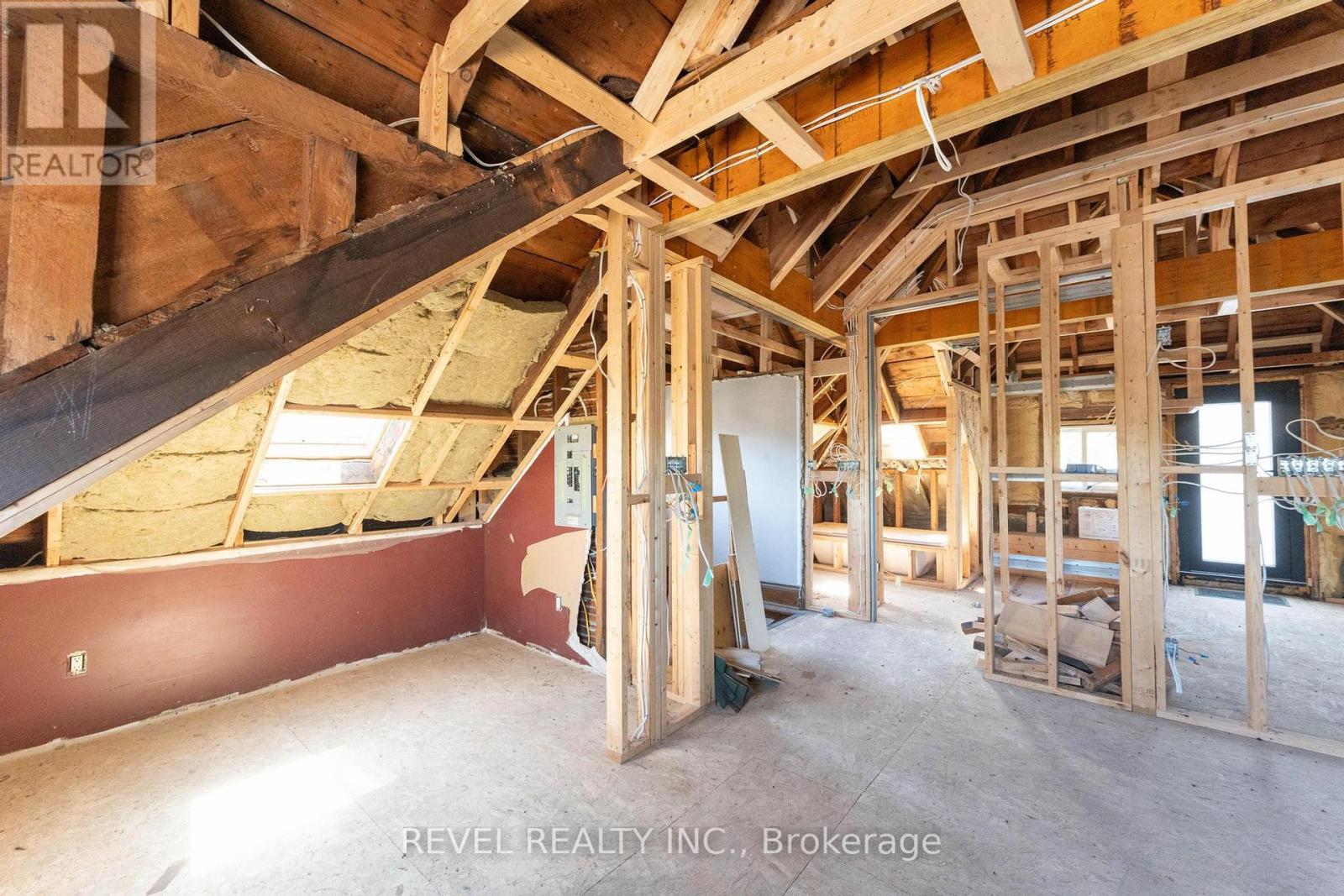822 Main Street E, Hamilton, Ontario  L8M 1L6 - Photo 38 - X13209002