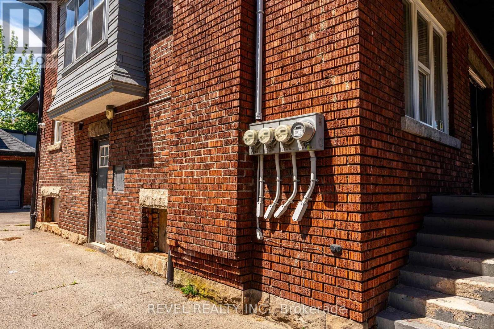 822 Main Street E, Hamilton, Ontario  L8M 1L6 - Photo 41 - X13209002