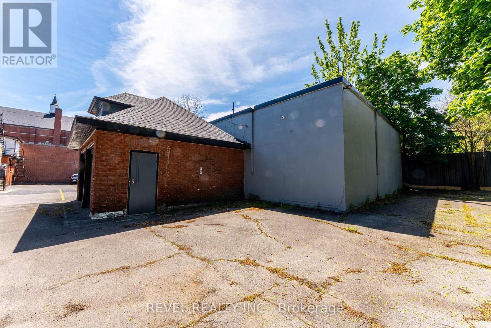 822 Main Street E, Hamilton, Ontario  L8M 1L6 - Photo 45 - X13209002
