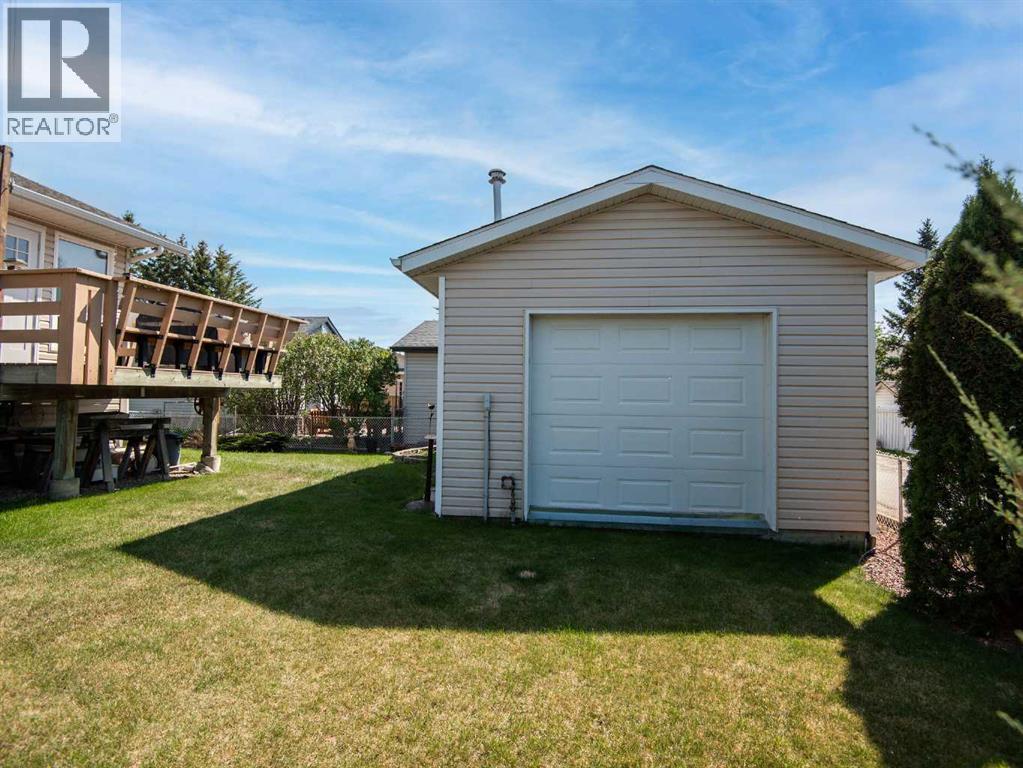 4318 60 Avenue, Innisfail, Alberta  T4G 1L2 - Photo 37 - A2315524