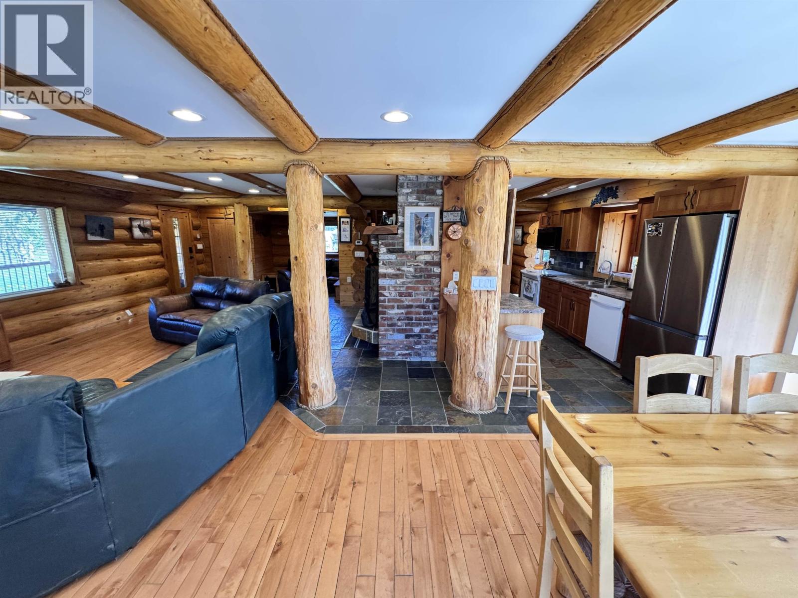 4485 Trip Road, 100 Mile House, British Columbia  V0K 1M0 - Photo 8 - R3129254