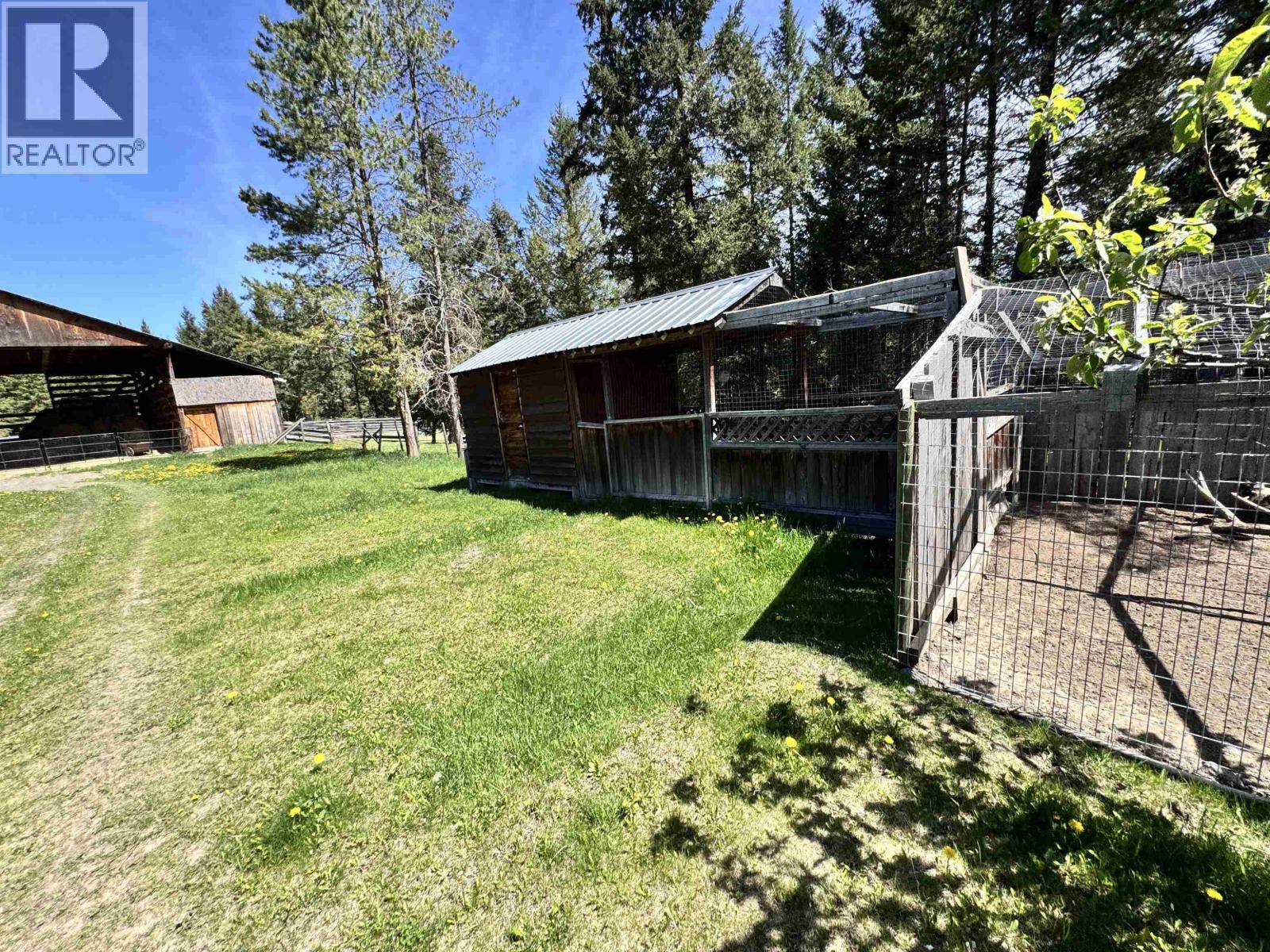 4485 Trip Road, 100 Mile House, British Columbia  V0K 1M0 - Photo 40 - R3129254