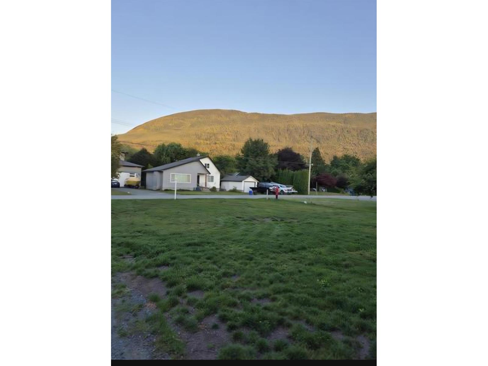 4469 Community Street, Yarrow, Chilliwack, British Columbia  V2R 5C9 - Photo 3 - R3109790