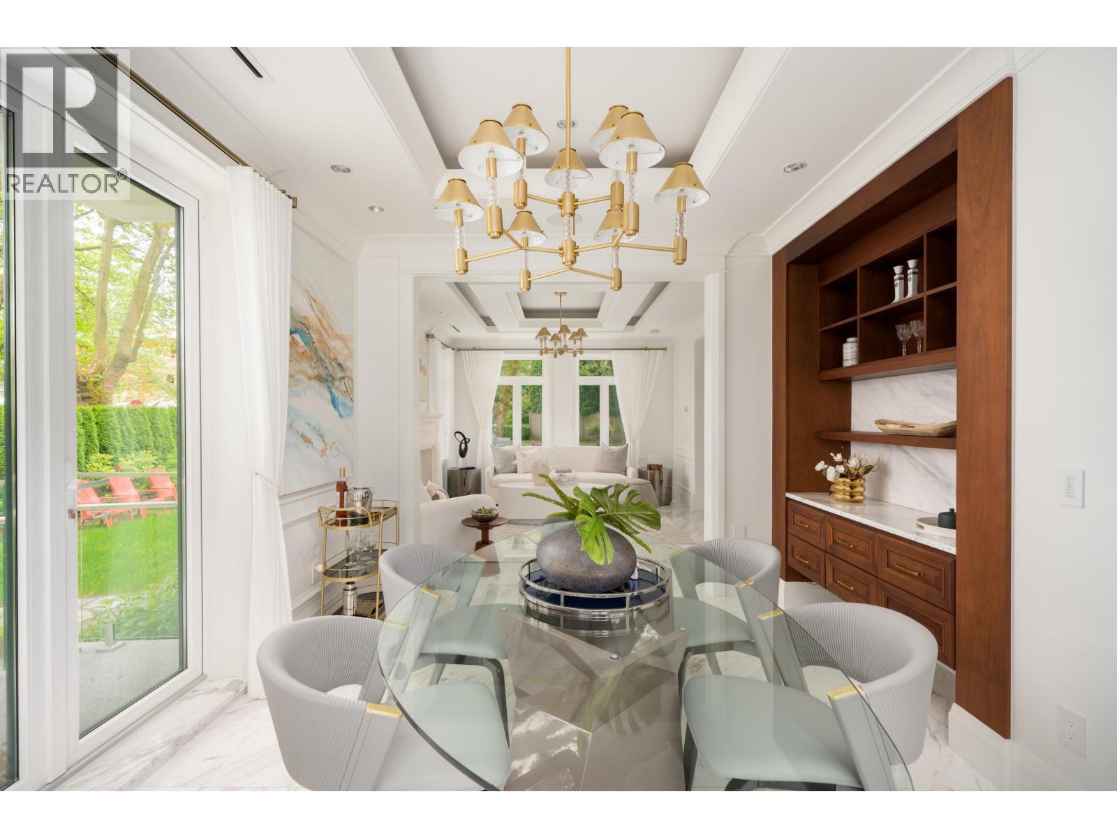 Listing Picture 5 of 40 : 5188 YEW STREET, Vancouver / 溫哥華 - 魯藝地產 Yvonne Lu Group - MLS Medallion Club Member