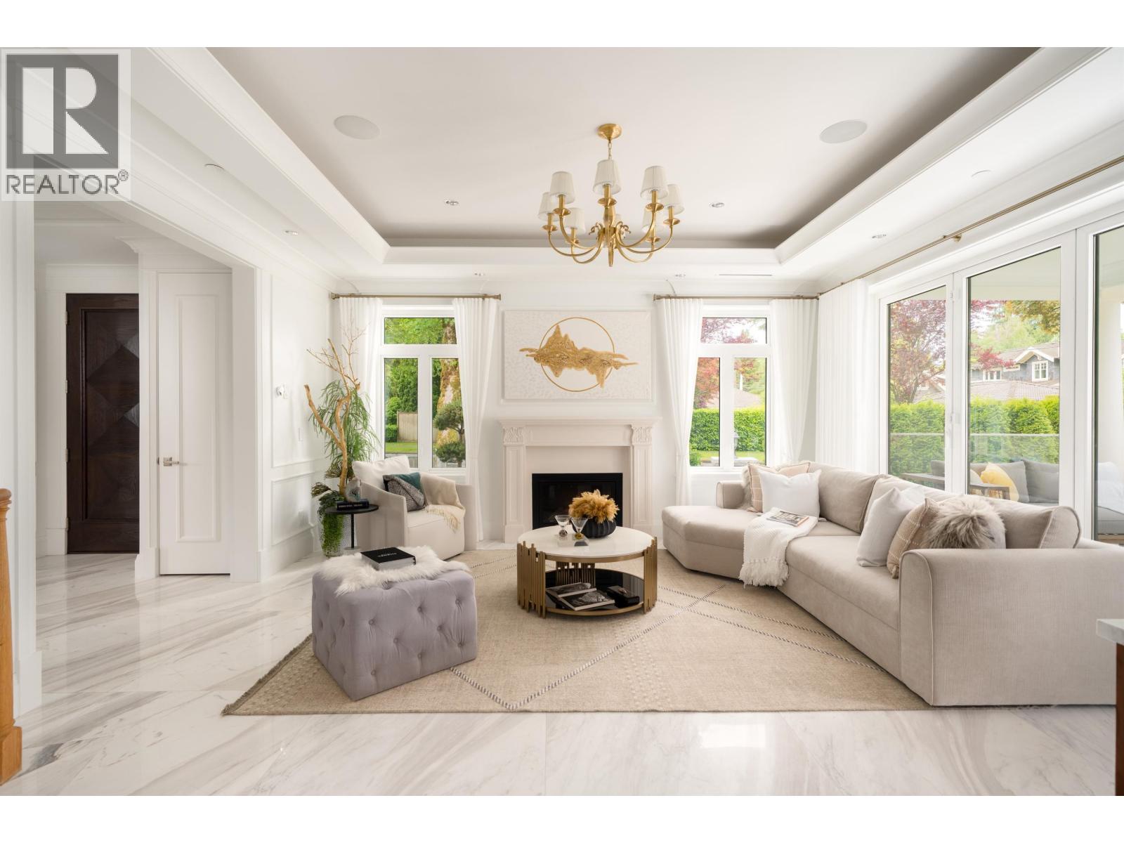Listing Picture 7 of 40 : 5188 YEW STREET, Vancouver / 溫哥華 - 魯藝地產 Yvonne Lu Group - MLS Medallion Club Member