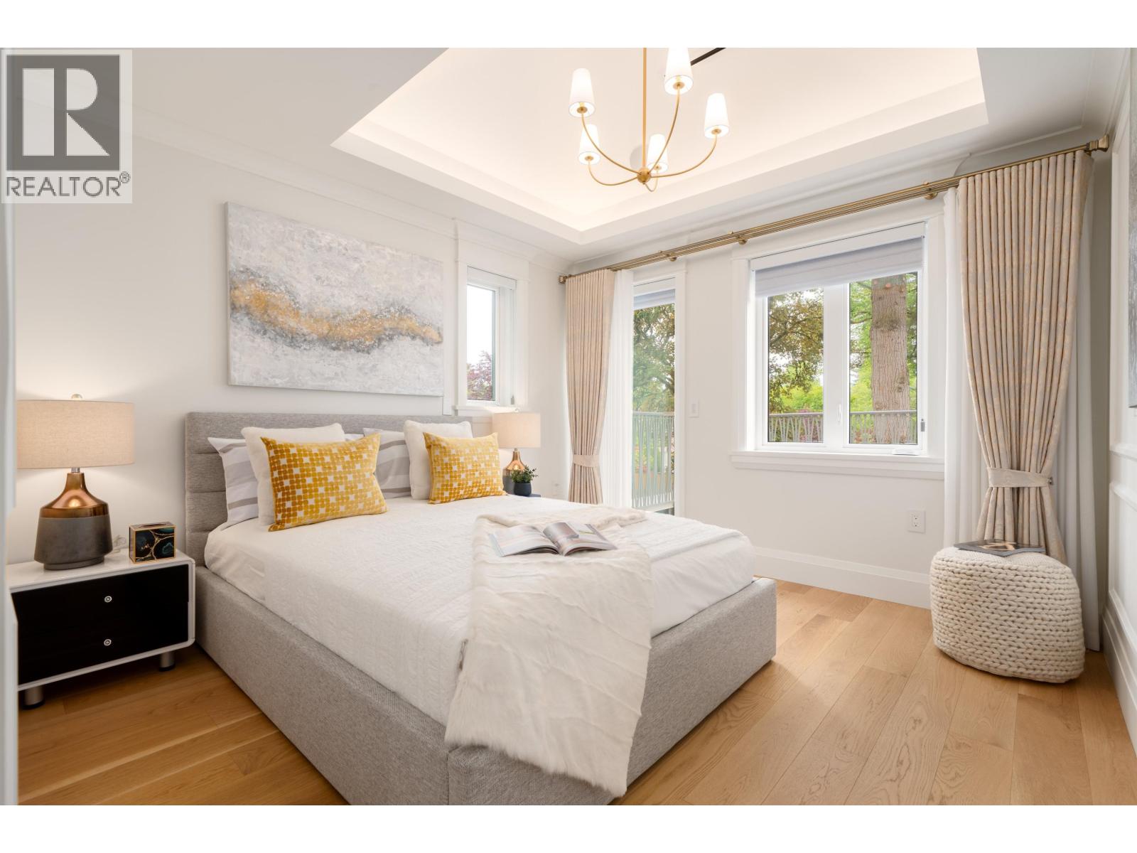 Listing Picture 19 of 40 : 5188 YEW STREET, Vancouver / 溫哥華 - 魯藝地產 Yvonne Lu Group - MLS Medallion Club Member