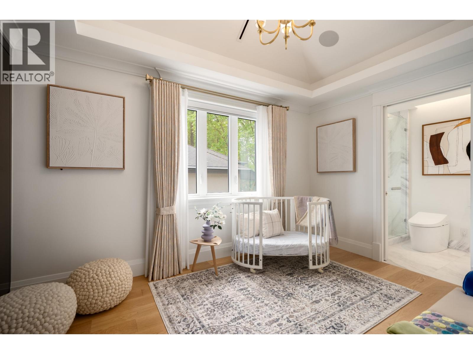 Listing Picture 24 of 40 : 5188 YEW STREET, Vancouver / 溫哥華 - 魯藝地產 Yvonne Lu Group - MLS Medallion Club Member