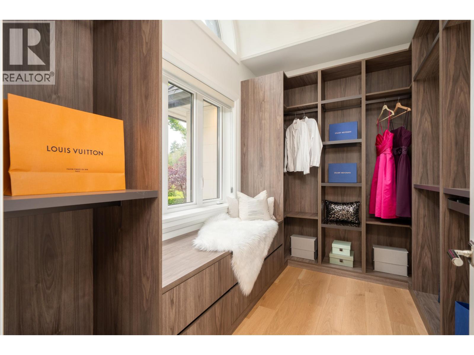 Listing Picture 18 of 40 : 5188 YEW STREET, Vancouver / 溫哥華 - 魯藝地產 Yvonne Lu Group - MLS Medallion Club Member