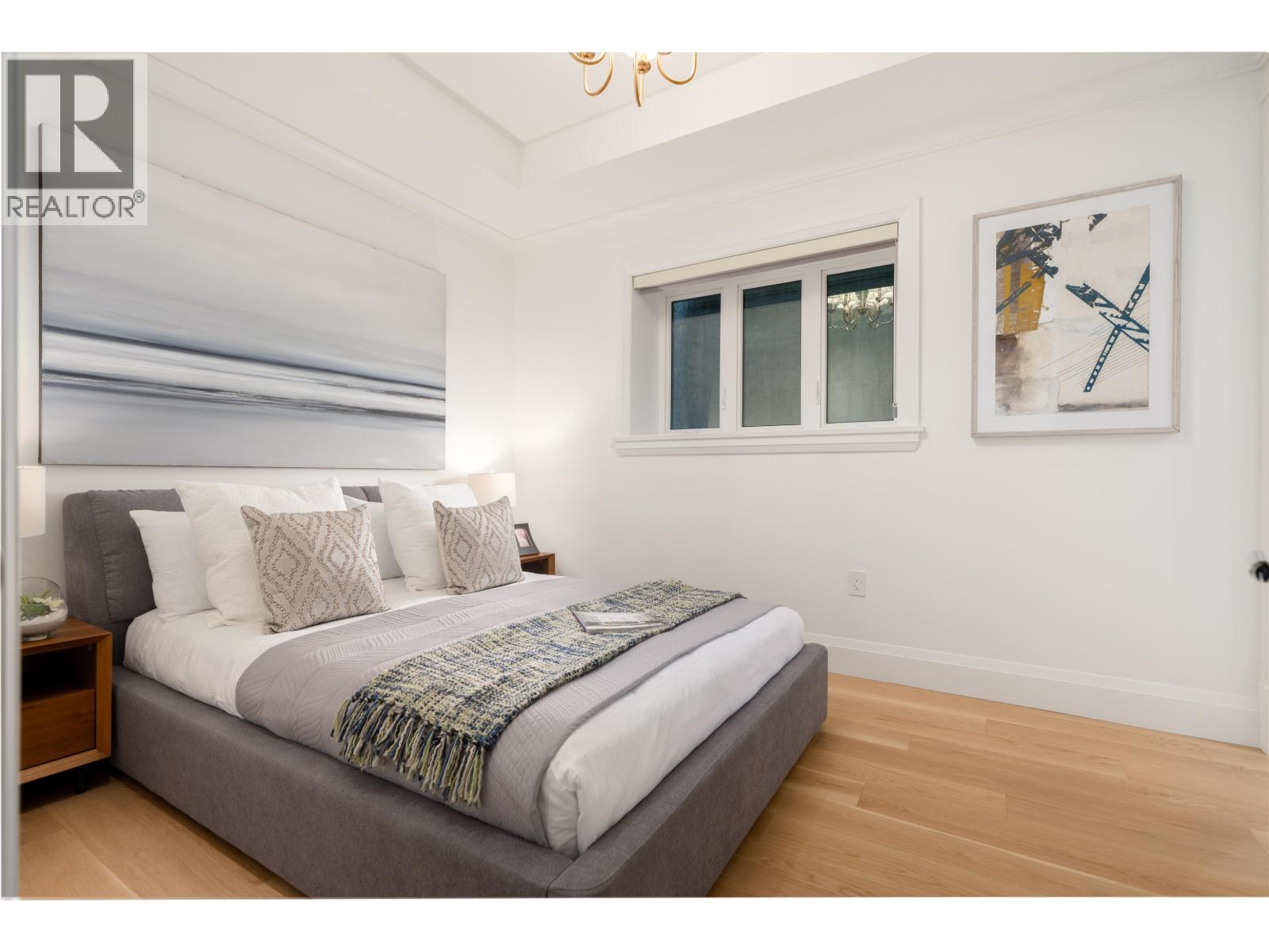 Listing Picture 33 of 40 : 5188 YEW STREET, Vancouver / 溫哥華 - 魯藝地產 Yvonne Lu Group - MLS Medallion Club Member