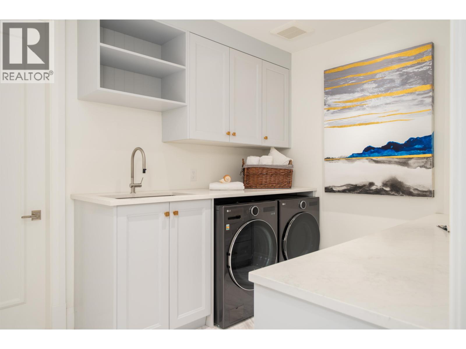 Listing Picture 35 of 40 : 5188 YEW STREET, Vancouver / 溫哥華 - 魯藝地產 Yvonne Lu Group - MLS Medallion Club Member