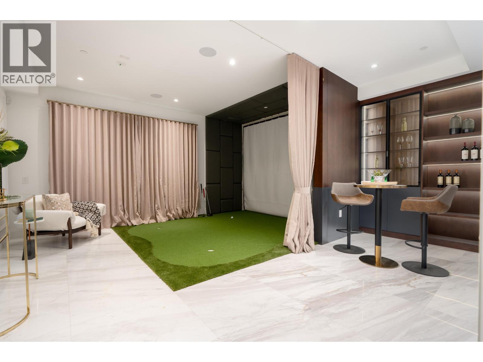 Listing Picture 31 of 40 : 5188 YEW STREET, Vancouver / 溫哥華 - 魯藝地產 Yvonne Lu Group - MLS Medallion Club Member