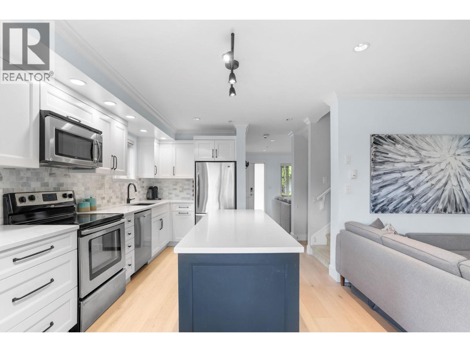 1121 St. Andrews Avenue, North Vancouver, British Columbia  V7L 0A6 - Photo 7 - R3128936
