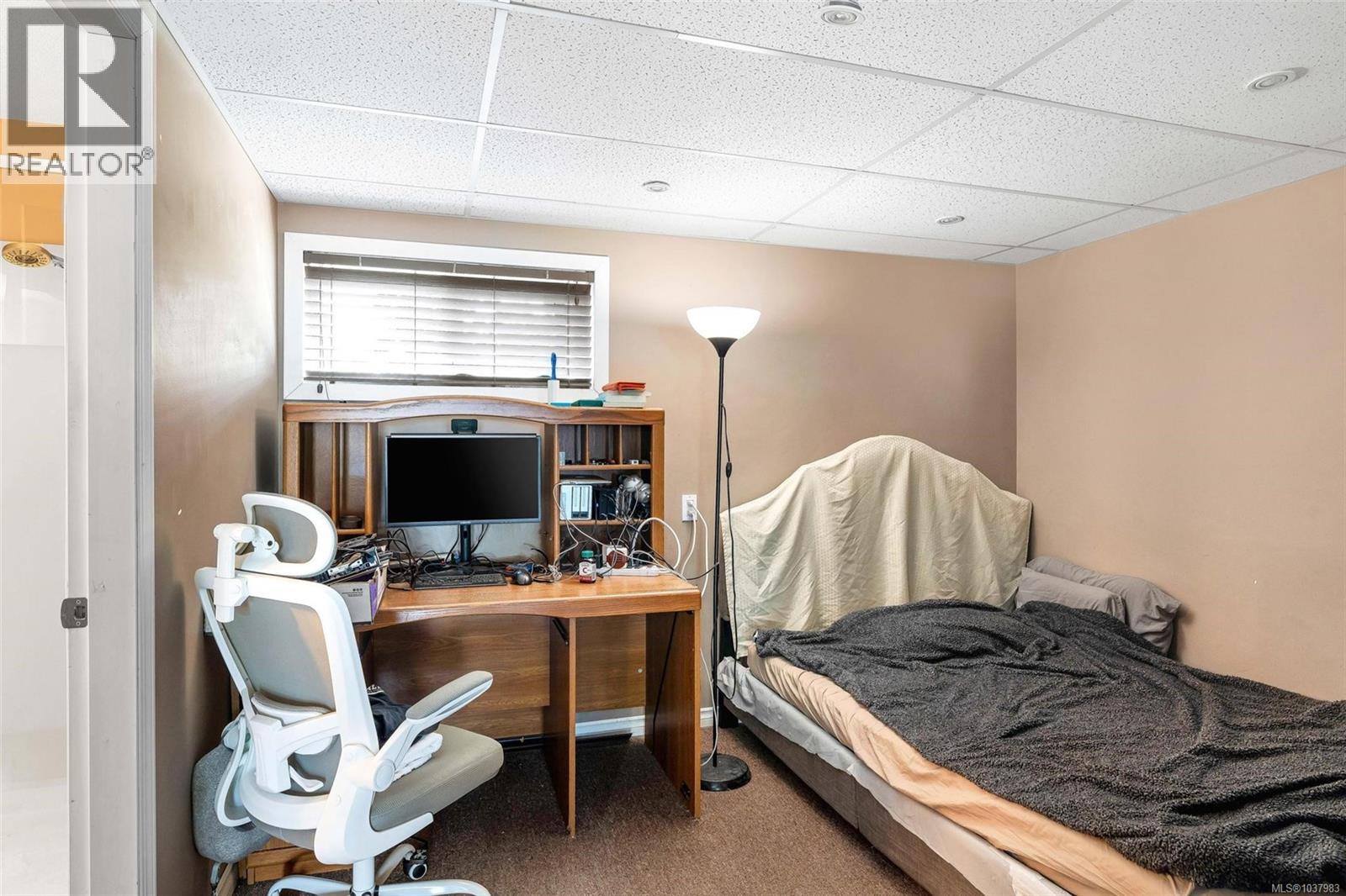3958 Emerald Pl, Saanich, British Columbia V8P 4T6 - Photo 49 - 1037983