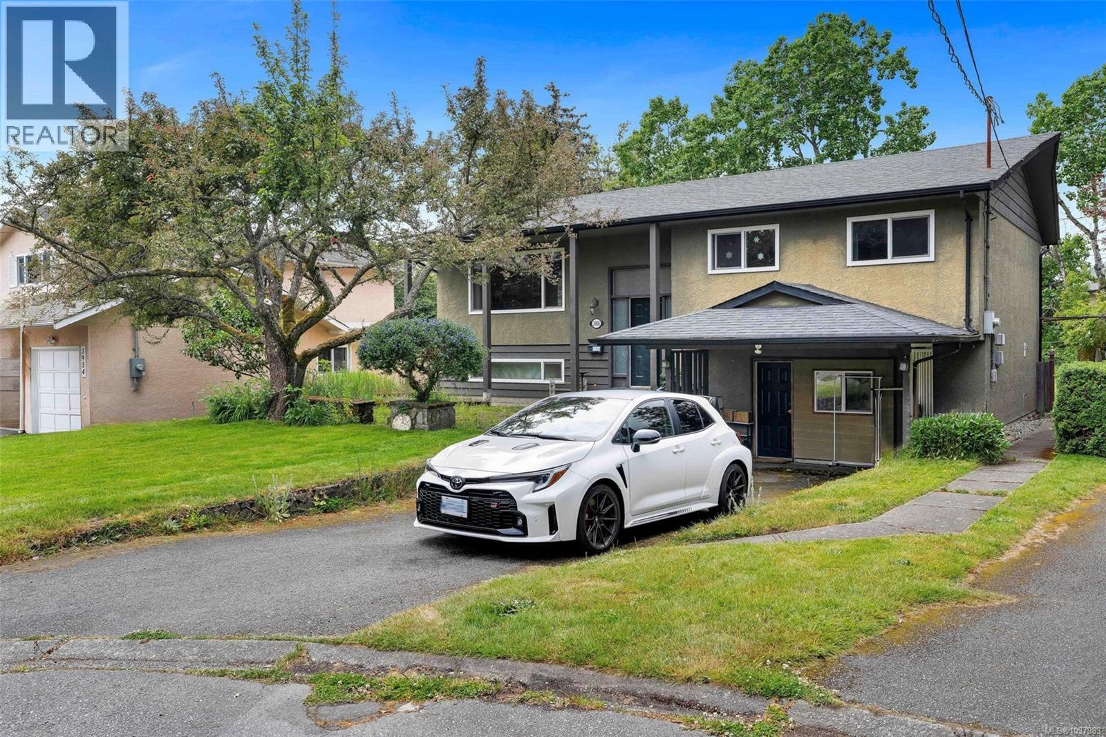 3958 Emerald Pl, Saanich, British Columbia V8P 4T6 - Photo 46 - 1037983