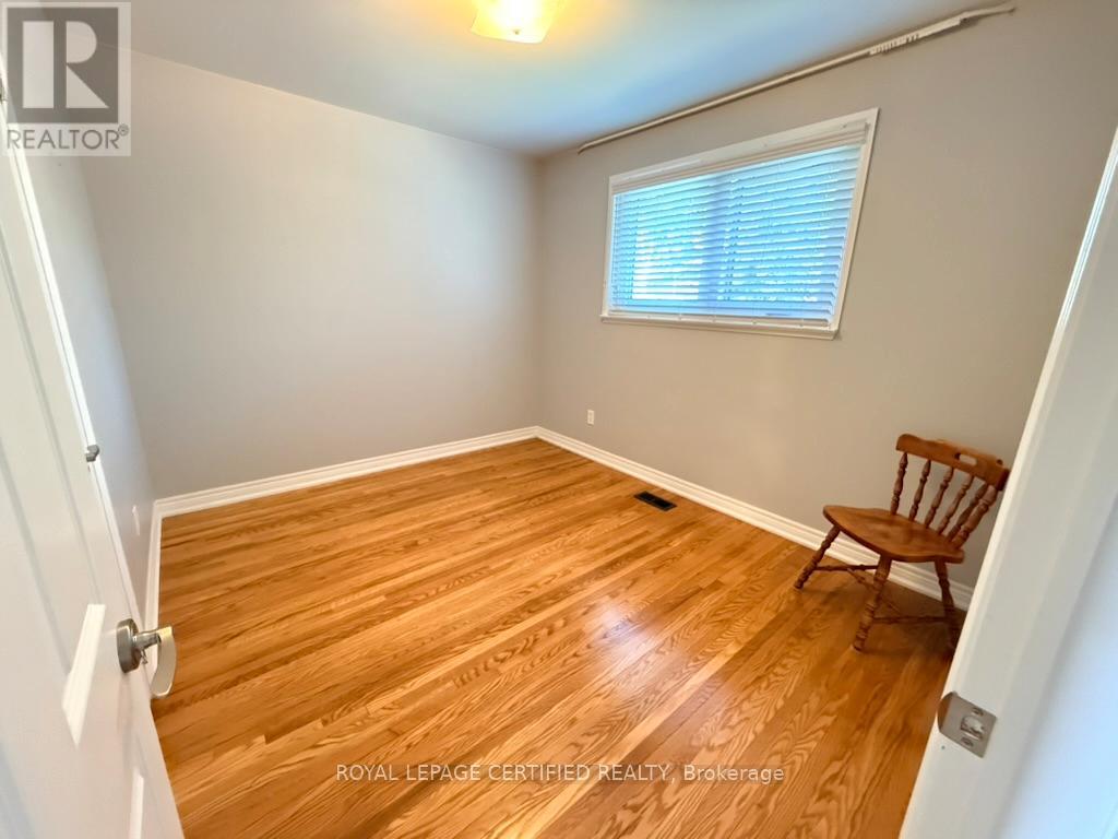 36 Watson Crescent, Brampton, Ontario  L6W 1E7 - Photo 7 - W13101054