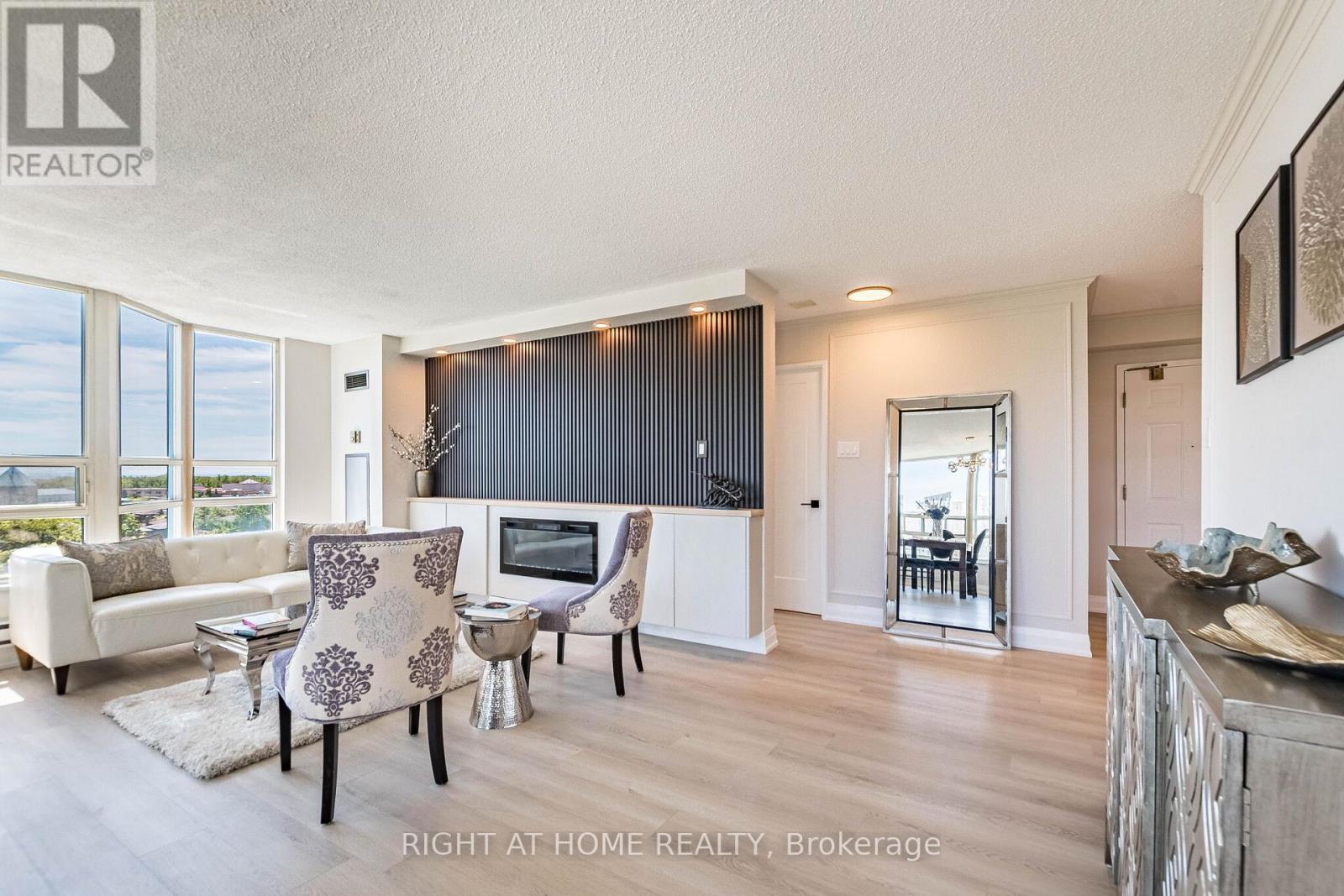 704 - 250 Webb Drive, Mississauga, Ontario  L5B 3Z4 - Photo 7 - W13205818