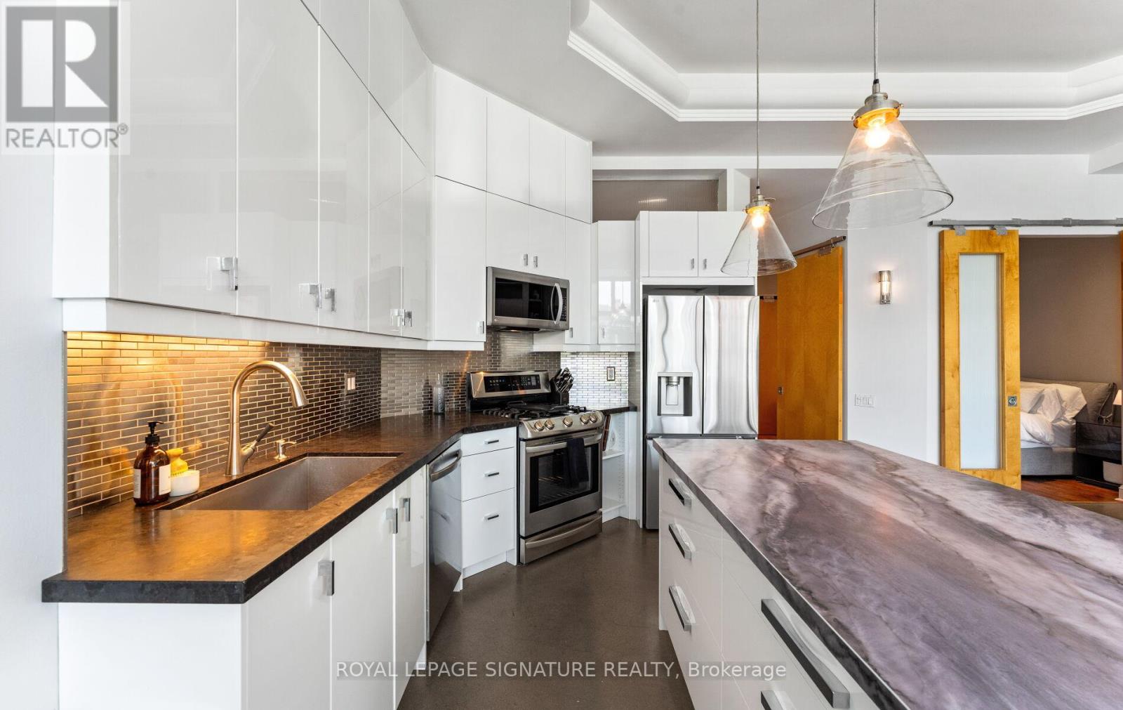 608 - 155 Dalhousie Street, Toronto, Ontario  M5B 2P7 - Photo 18 - C13209070
