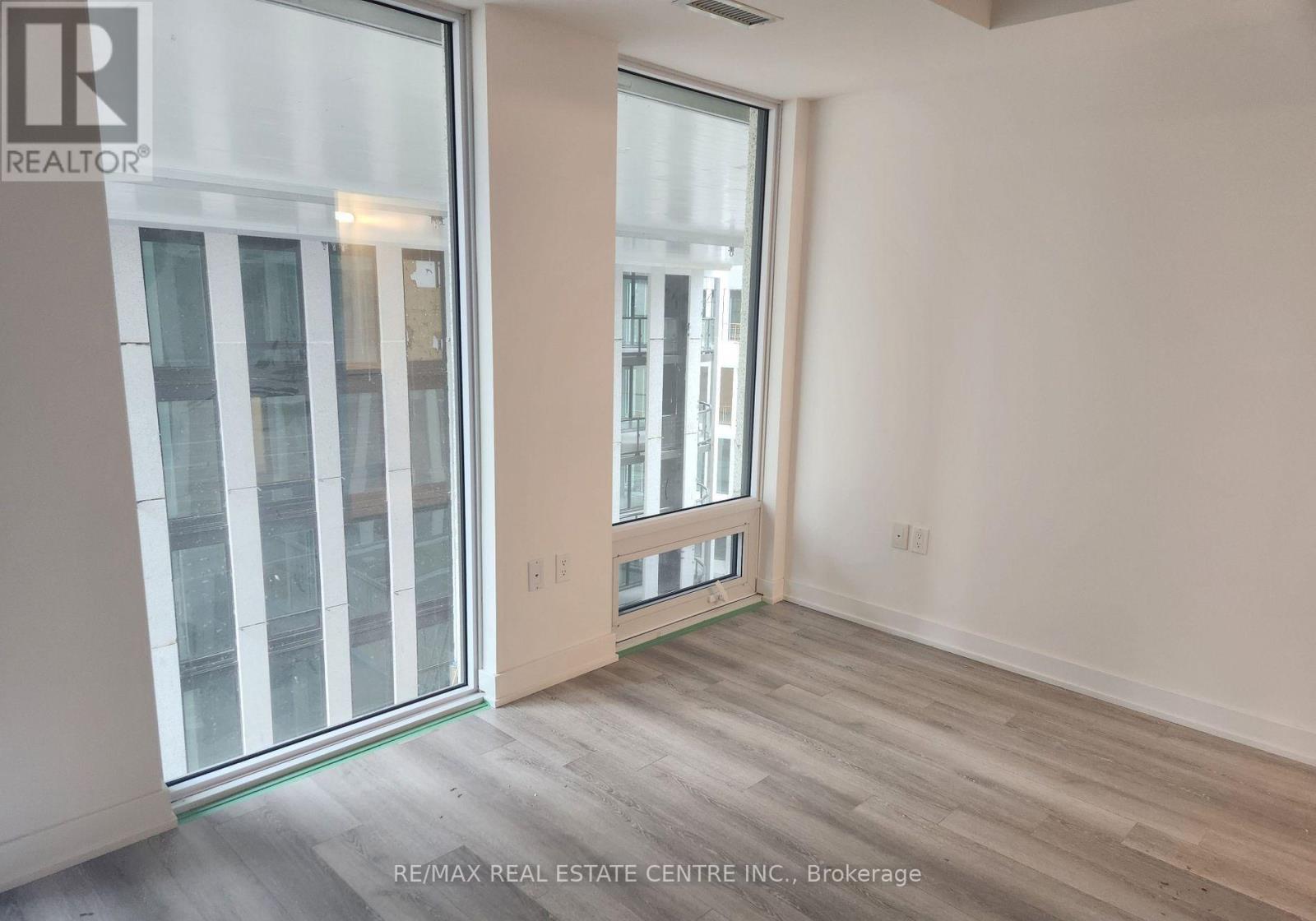121 St Patrick Street, Toronto, Ontario  M5T 0B8 - Photo 2 - C13209382