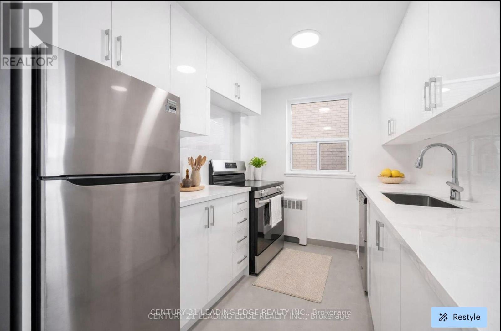 501 - 103 Avenue Road, Toronto, Ontario  M5R 2G9 - Photo 4 - C13209402