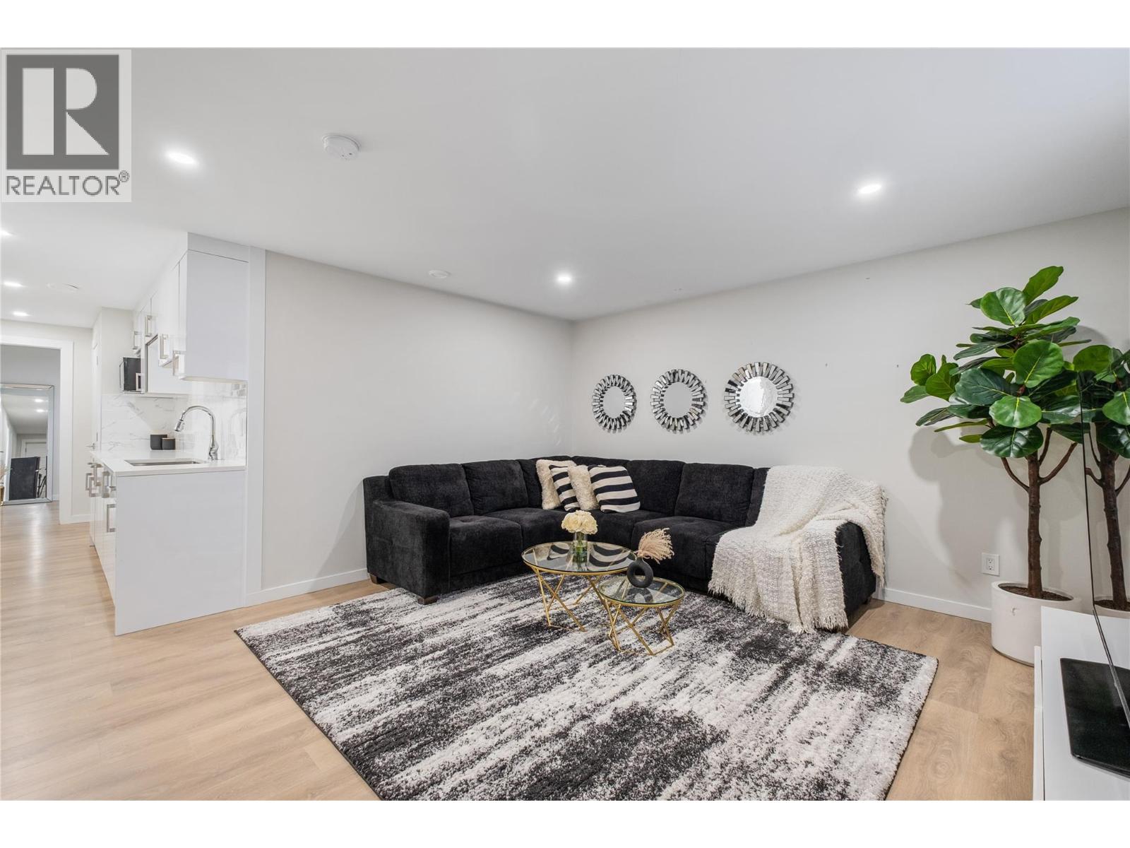 1291 Mountainview Street, Kelowna, British Columbia  V1Y 4M9 - Photo 9 - 10389209