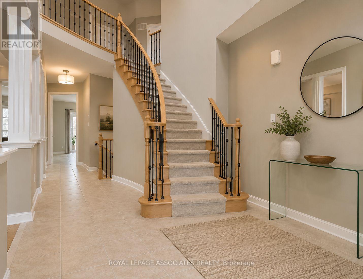 28 Shorten Place, Ajax, Ontario  L1T 0E9 - Photo 3 - E13209066