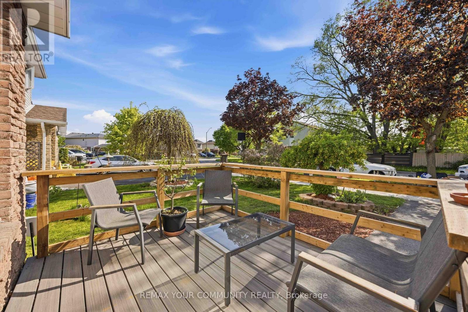 1357 Belair Crescent, Oshawa, Ontario  L1K 1H2 - Photo 2 - E13209072