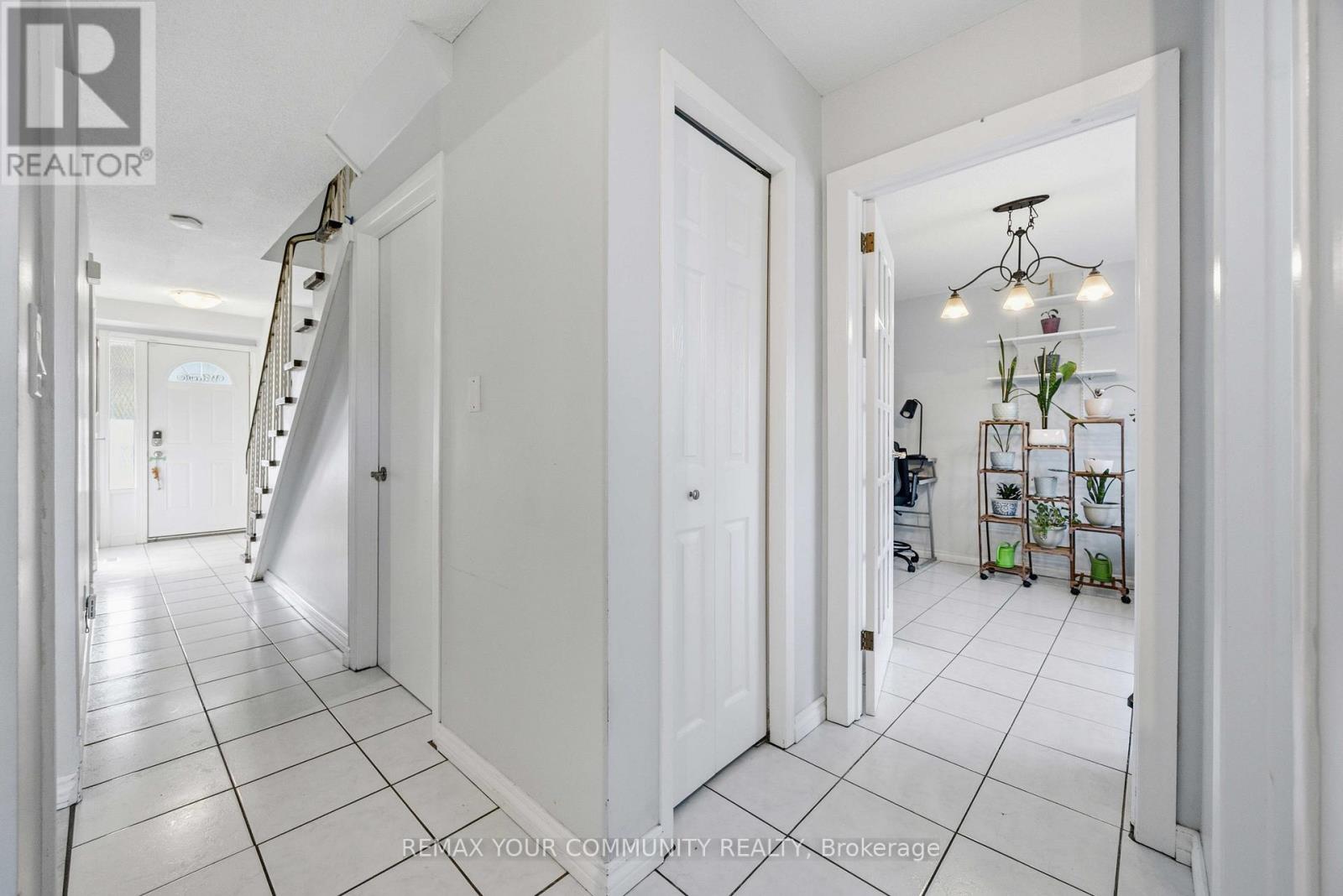 1357 Belair Crescent, Oshawa, Ontario  L1K 1H2 - Photo 7 - E13209072