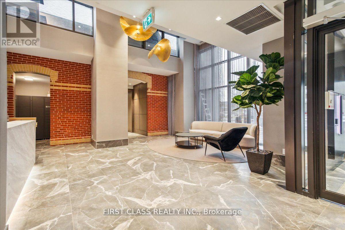 913 - 286 Main Street, Toronto, Ontario  M4C 4X4 - Photo 2 - E13209166