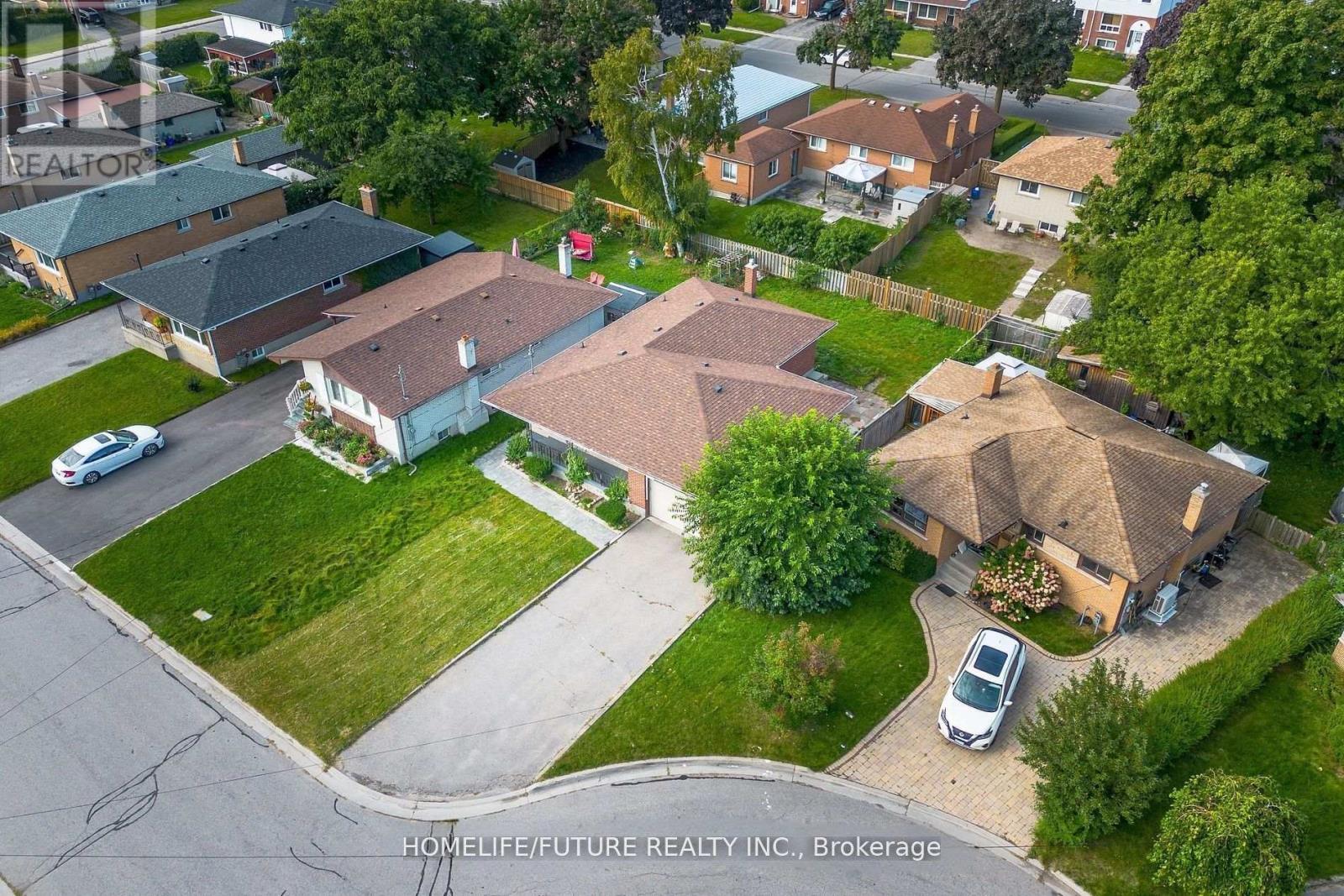 Main - 66 Valdez Court, Oshawa, Ontario  L1J 5W9 - Photo 2 - E13209194