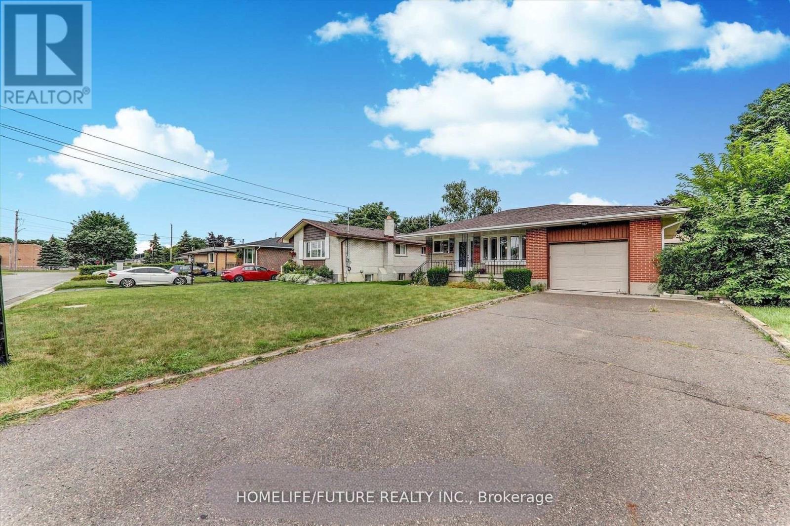 Main - 66 Valdez Court, Oshawa, Ontario  L1J 5W9 - Photo 3 - E13209194